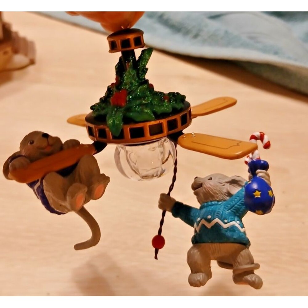 Enesco Christmas Classic  Magical Millennium Limited Edition 2000 Ornament Mice
